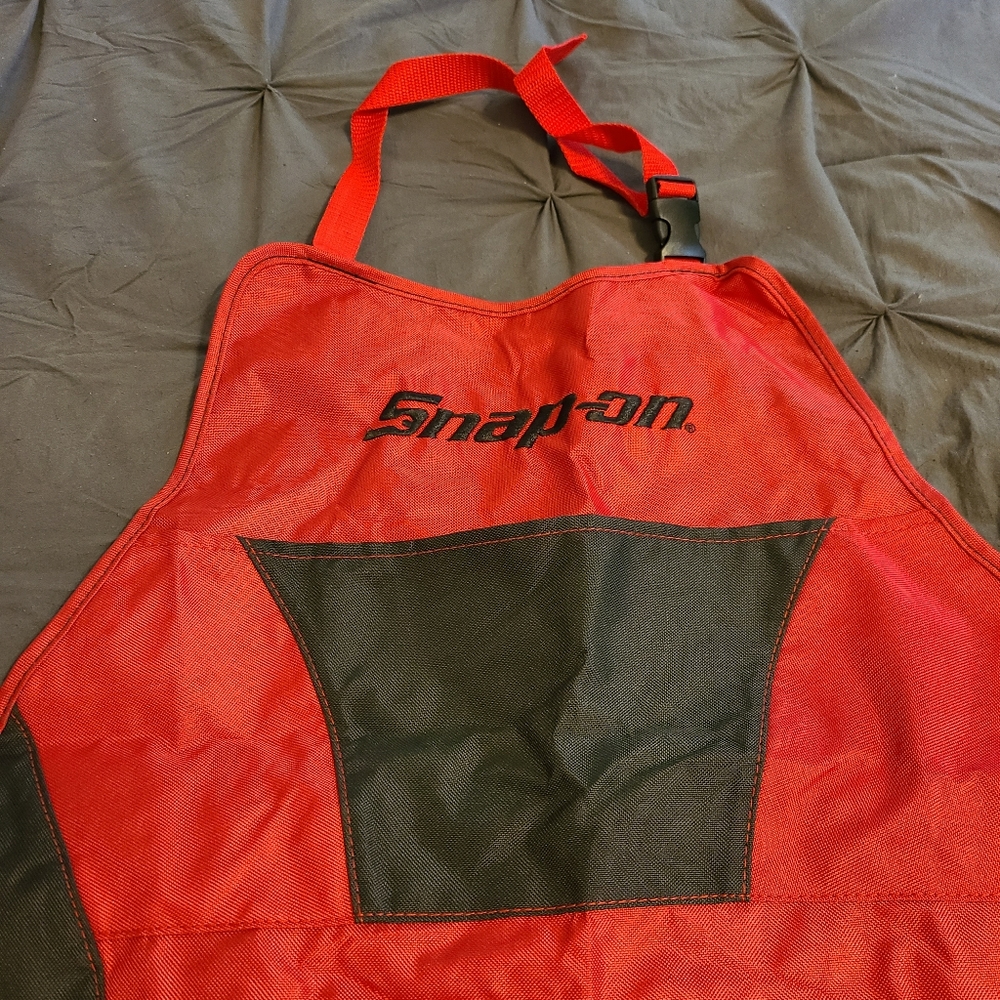 Snap-on apron - Picture 2 of 8